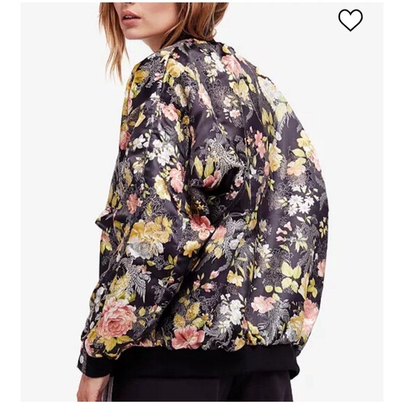 Free People Jaquard Floral AOP Black Bomber Jacket Size M Womens - Picture 10 of 10